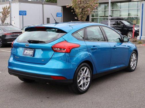 Blue Candy Metallic Tinted Clearcoat 2015 Ford Focus SE