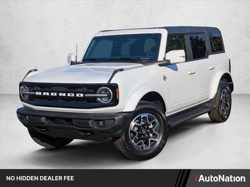 Oxford White 2025 Ford Bronco Outer Banks