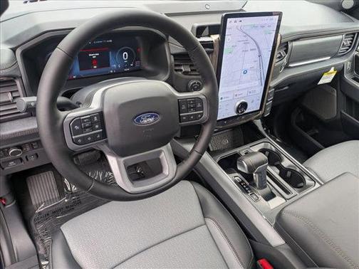 2025 Ford F-150 Lightning LARIAT