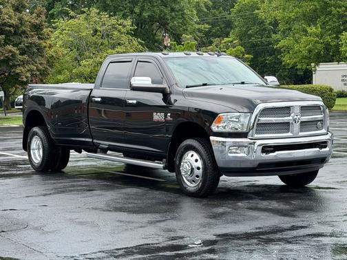 Black Clearcoat 2018 RAM 3500 Lone Star 4x4 Crew Cab 8' Box