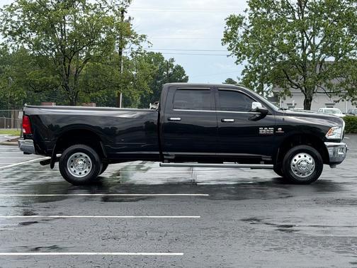 Black Clearcoat 2018 RAM 3500 Lone Star 4x4 Crew Cab 8' Box