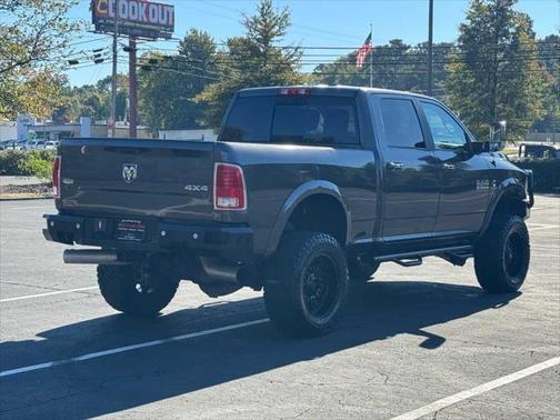 2017 RAM 2500 Laramie Crew Cab 4x4 6'4' Box