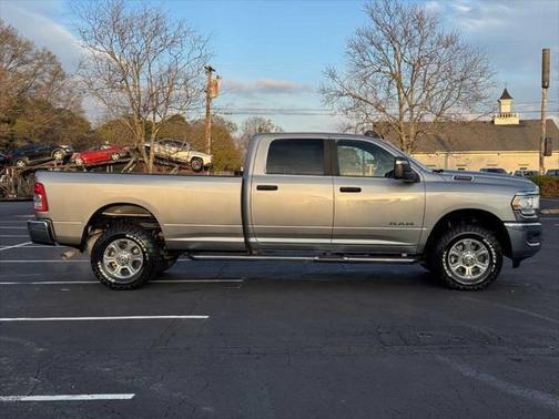 2023 RAM 2500 Big Horn Crew Cab 4x4 8' Box