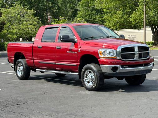 Flame Red 2006 Dodge Ram 2500 4dr Mega Cab 160.5 4WD SLT
