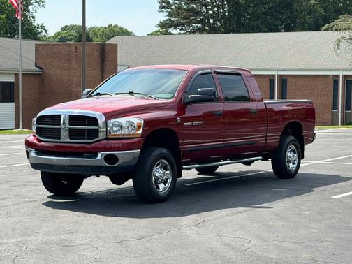 Flame Red 2006 Dodge Ram 2500 4dr Mega Cab 160.5 4WD SLT