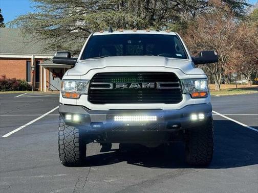 2020 RAM 2500 Big Horn Crew Cab 4X4 6'4' Box
