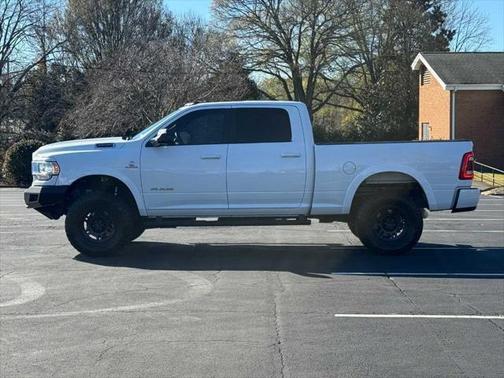 2020 RAM 2500 Big Horn Crew Cab 4X4 6'4' Box