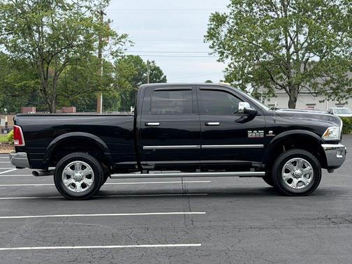 Black Clearcoat 2014 RAM 3500 4WD Crew Cab 149" Laramie