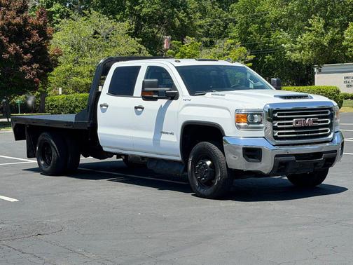 Summit White 2019 GMC Sierra 3500 4WD Crew Cab 171.5" WB, 59.06" CA