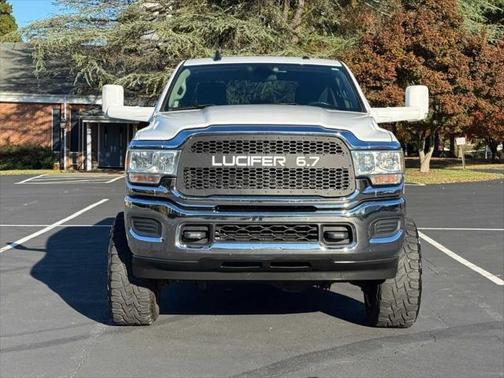 2020 RAM 2500 Big Horn Crew Cab 4X4 8' Box