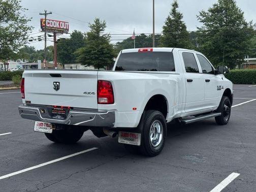 2017 RAM 3500 Tradesman Crew Cab 4x4 8' Box