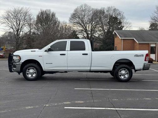 2022 RAM 2500 Tradesman Crew Cab 4x4 8' Box