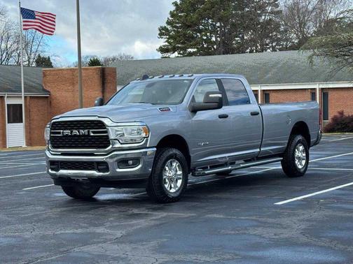 2023 RAM 2500 Big Horn Crew Cab 4x4 8' Box