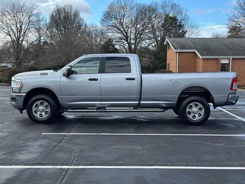 2023 RAM 2500 Big Horn Crew Cab 4x4 8' Box
