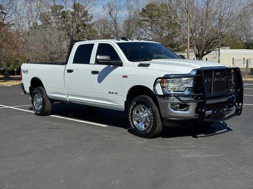 2022 RAM 2500 Tradesman Crew Cab 4x4 8' Box
