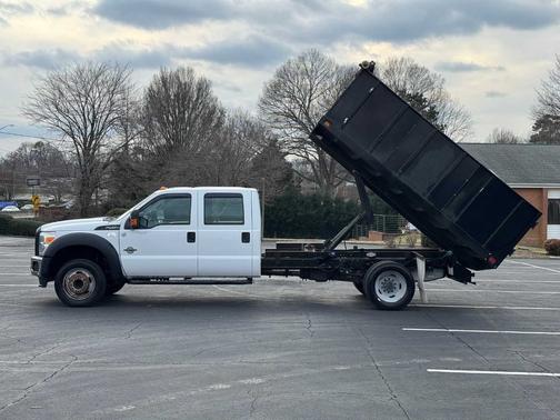 2016 Ford F-450 2WD Crew Cab 176" WB 60" CA XL