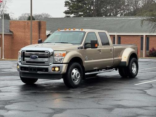 PALE ADOBE METALLIC 2013 Ford F-450 Lariat Truck