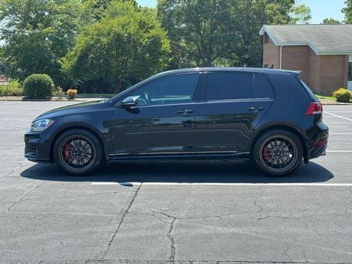 2021 Volkswagen Golf GTI 2.0T SE DSG