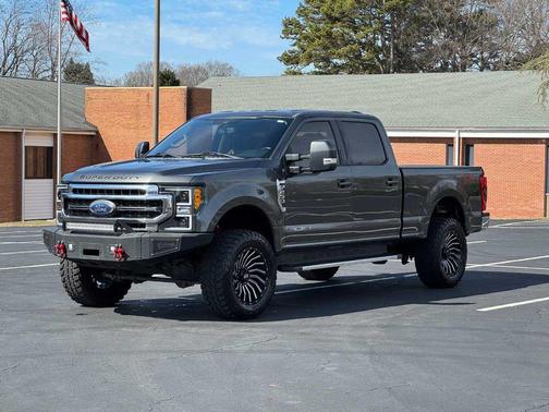 MAGNETIC 2020 Ford F-250 Lariat Truck