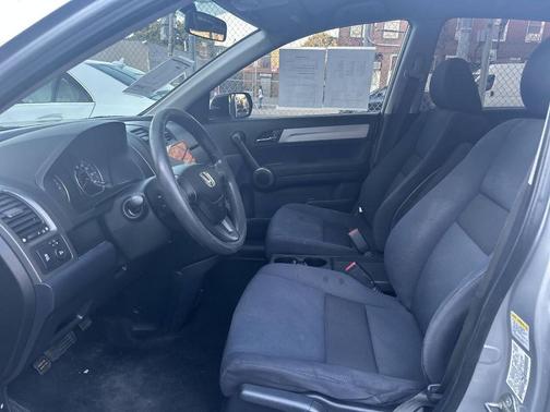 Alabaster Silver Metallic 2010 Honda CR-V LX