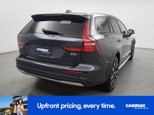 2023 Volvo V60 Cross Country B5 Ultimate
