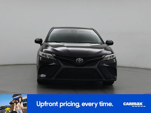 Black 2019 Toyota Camry SE