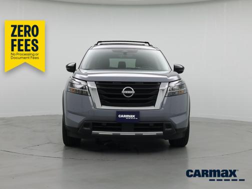 Gray 2023 Nissan Pathfinder SL