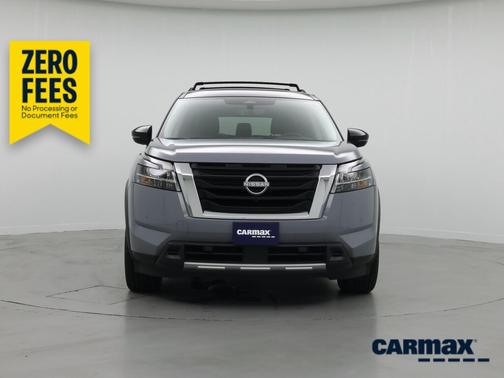 Gray 2023 Nissan Pathfinder SL