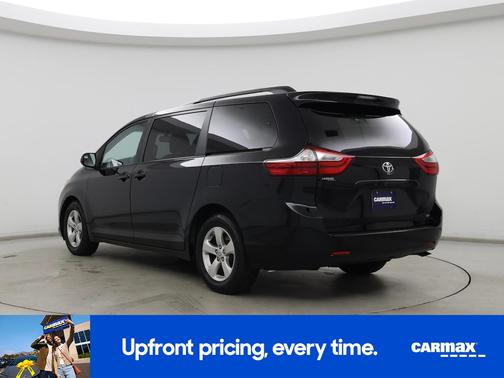 2017 Toyota Sienna LE