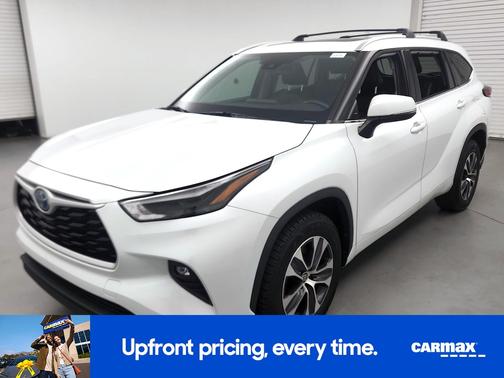 2022 Toyota Highlander Hybrid XLE