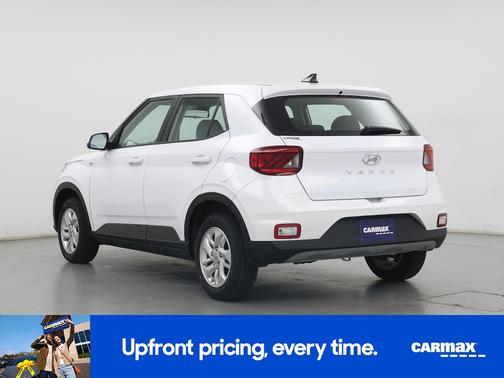 White 2021 Hyundai VENUE SE