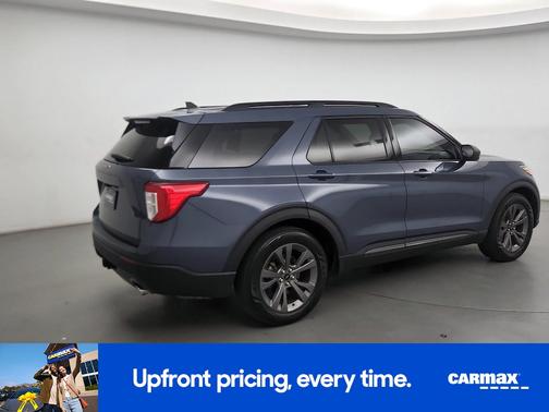 Blue 2021 Ford Explorer XLT