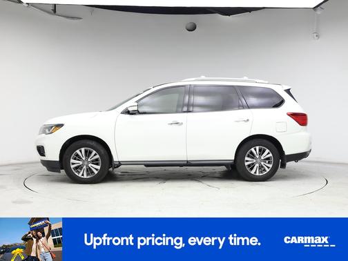 2019 Nissan Pathfinder SV