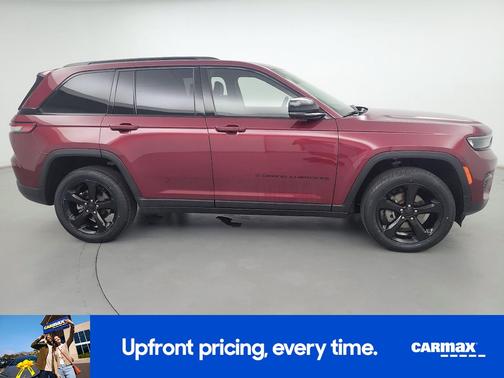 Burgundy 2023 Jeep Grand Cherokee Altitude