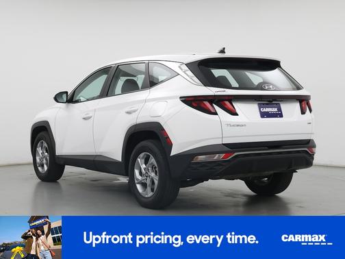 White 2023 Hyundai TUCSON SE