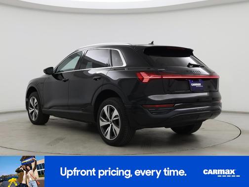 2024 Audi Q8 e-tron Premium Plus