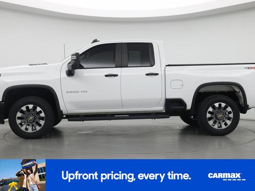 White 2024 Chevrolet Silverado 2500 Custom