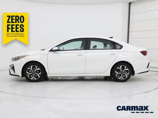 White 2019 Kia Forte LXS