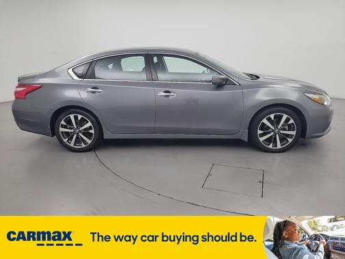 2016 Nissan Altima SR