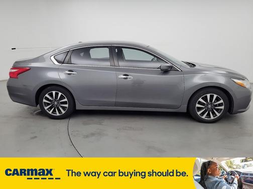 2017 Nissan Altima SV
