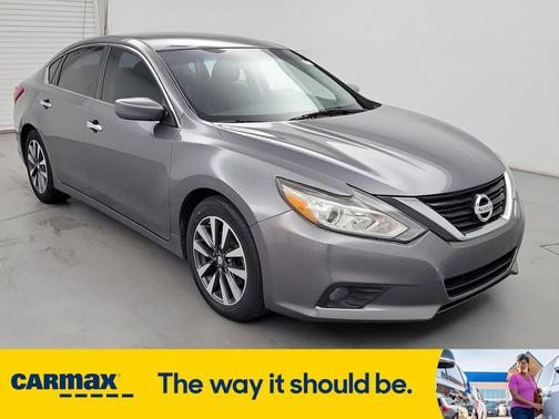 2017 Nissan Altima SV