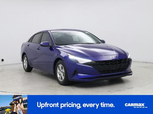 2023 Hyundai ELANTRA SE