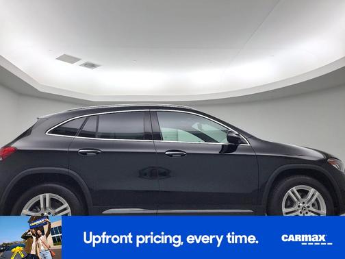 Black 2022 Mercedes-Benz GLA 250