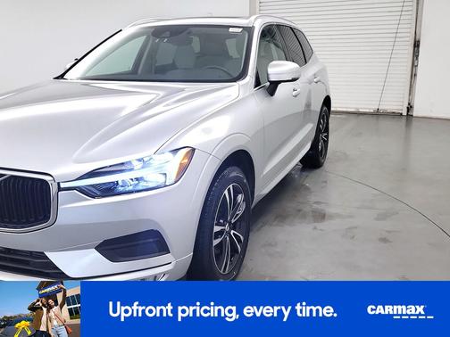 2021 Volvo XC60 T5 Momentum