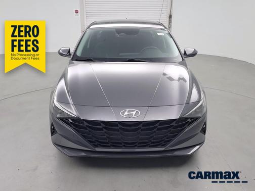 Gray 2023 Hyundai ELANTRA SE