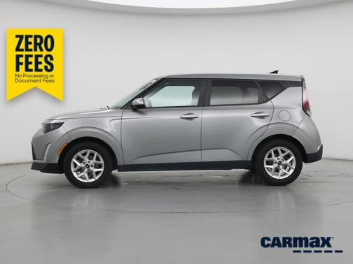 Gray 2023 Kia Soul LX