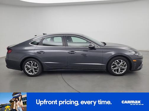 2022 Hyundai SONATA SEL