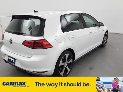 2016 Volkswagen Golf GTI SE