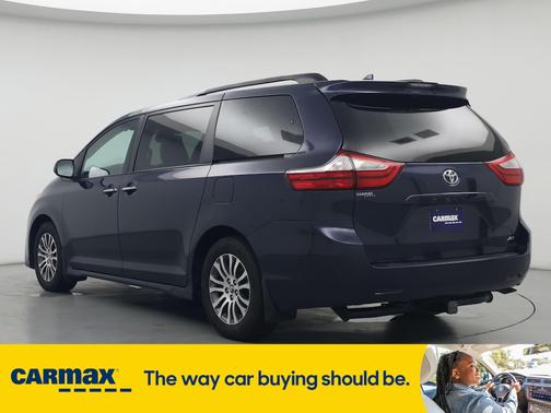 2018 Toyota Sienna XLE