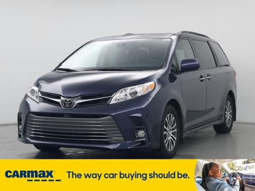 2018 Toyota Sienna XLE